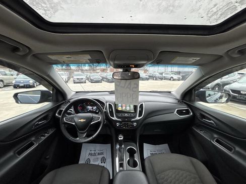 Used 2018 Chevrolet Equinox LT w/ Sun & Infotainment Package AWD/4WD image 12