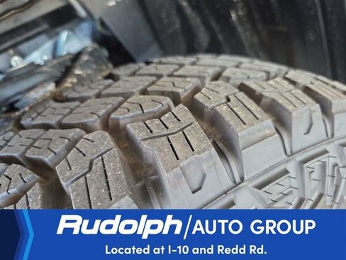 Used 2023 Nissan Titan PRO-4X image 27