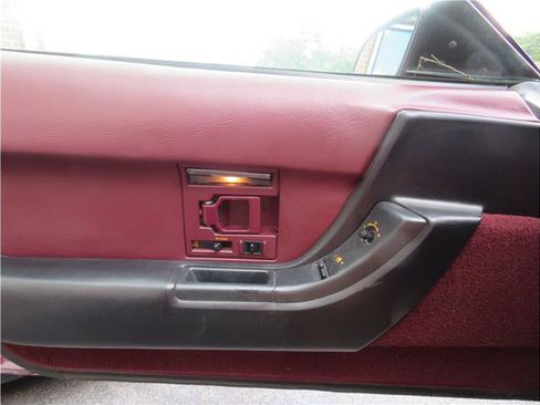 Used 1993 Chevrolet Corvette Convertible image 24