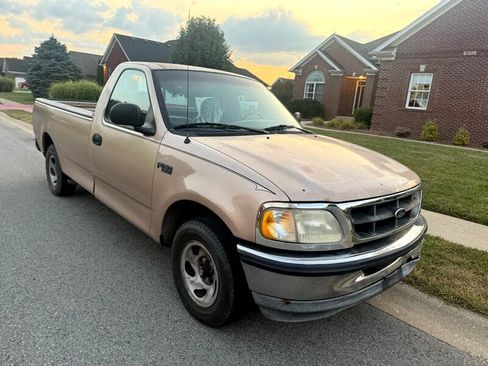 Used 1997 Ford F150 2WD Regular Cab image 2