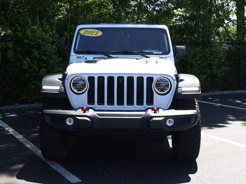 Used 2021 Jeep Gladiator Rubicon AWD/4WD image 2