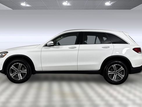 Certified 2022 Mercedes-Benz GLC 300 4MATIC image 2