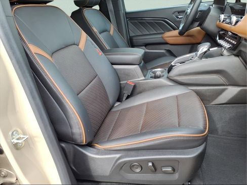 Used 2023 GMC Canyon AT4 w/ AT4 Premium Package image 17