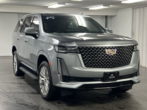 Certified 2024 Cadillac Escalade Premium Luxury image 82