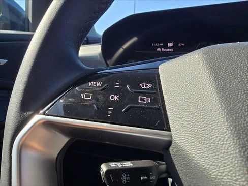 Used 2025 Audi Q6 e-tron Prestige image 34