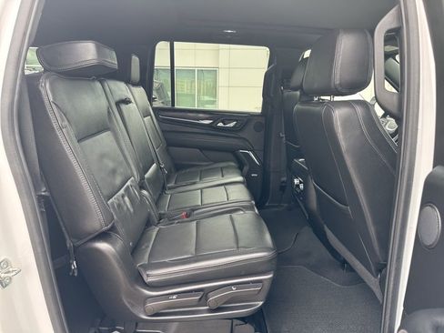 Used 2024 GMC Yukon XL Denali image 28