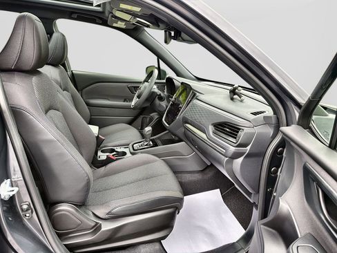 Certified 2025 Subaru Forester Premium AWD/4WD image 30