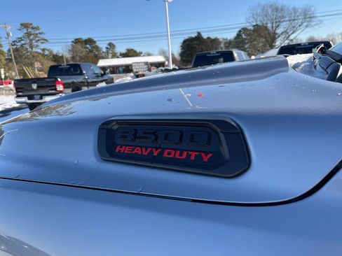 Used 2024 RAM 3500 Big Horn w/ Night Edition image 10