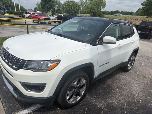 Used 2018 Jeep Compass Limited AWD/4WD image 1