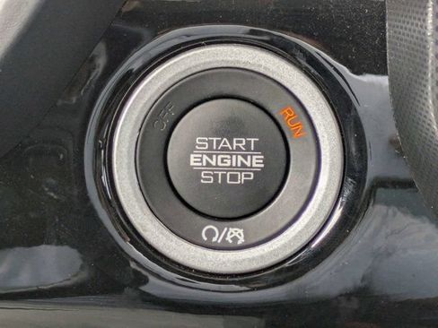 Used 2025 RAM 1500 Limited AWD/4WD image 29