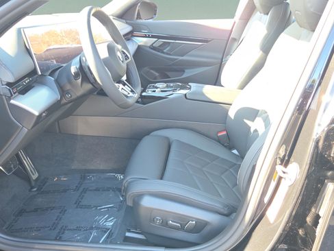New 2026 BMW 530i w/ M Sport Package RWD image 28