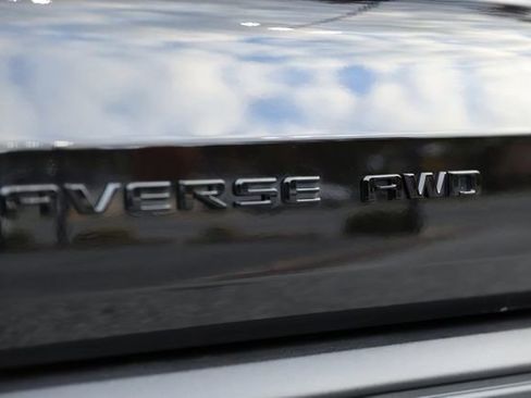 Used 2026 Chevrolet Traverse LT w/ Midnight/Sport Edition image 11