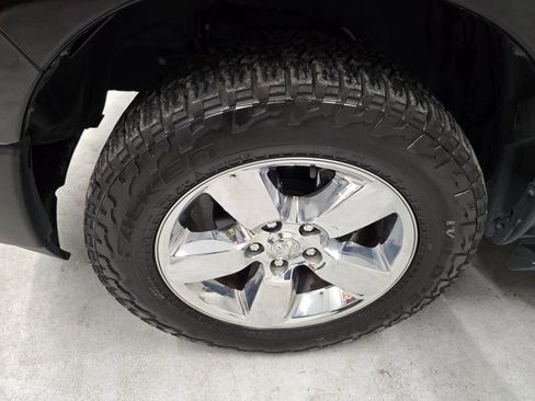 Used 2019 RAM 1500 Big Horn AWD/4WD image 10