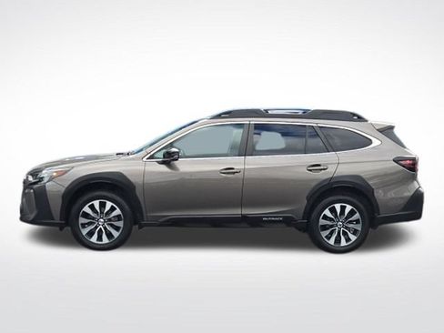 Used 2023 Subaru Outback Limited AWD/4WD image 6