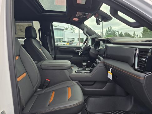 New 2026 GMC Sierra 1500 AT4 w/ AT4 Premium Package image 11