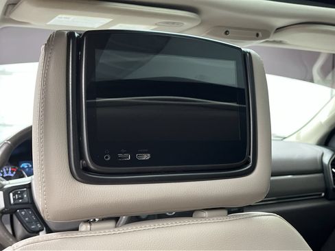 Used 2018 Ford Expedition Max Limited w/ Equipment Group 301A AWD/4WD image 8