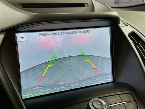 Used 2018 Ford Escape SE w/ SE Sync 3 Package image 21