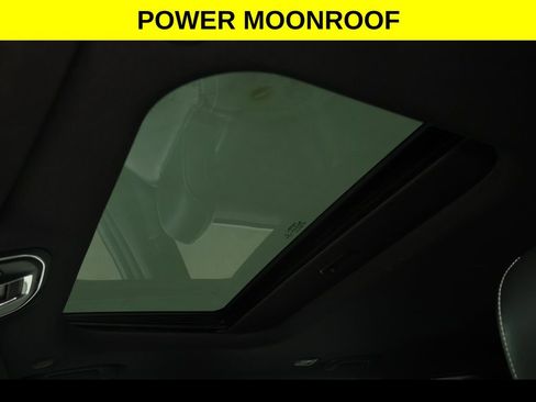 Used 2023 Jeep Grand Cherokee Altitude AWD/4WD image 3