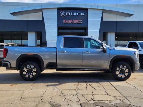 New 2026 GMC Sierra 2500 Denali w/ Denali Reserve Package image 2