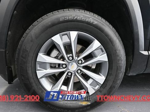 Used 2025 Chevrolet Equinox LT FWD image 17