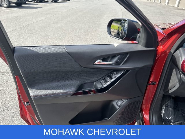 Used 2025 Chevrolet Equinox RS AWD/4WD image 22