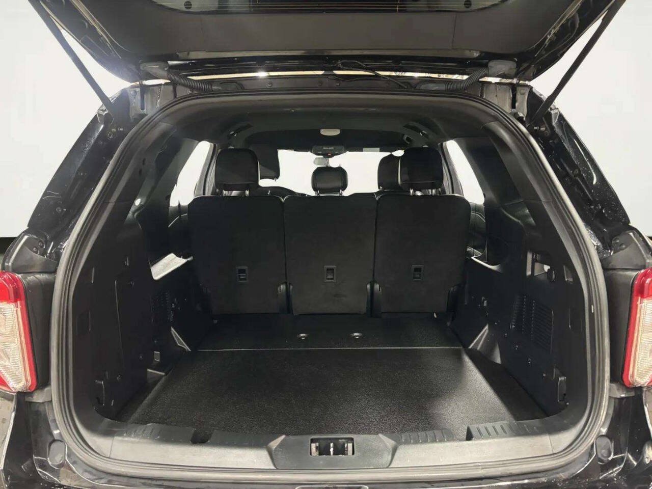 Used 2022 Ford Explorer 4WD Police Interceptor image 5