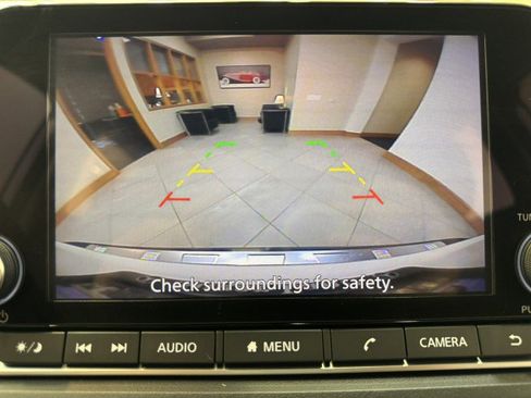 Used 2022 Nissan Rogue SV image 21