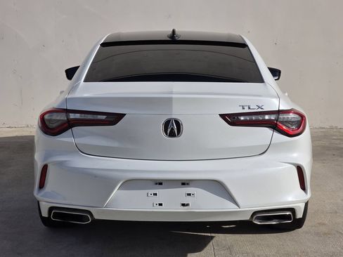 Used 2022 Acura TLX FWD image 4