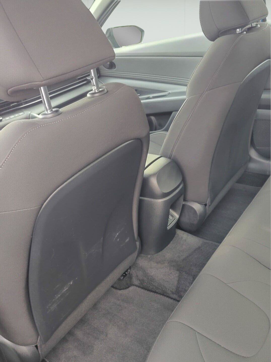Used 2025 Hyundai Elantra SEL FWD image 19
