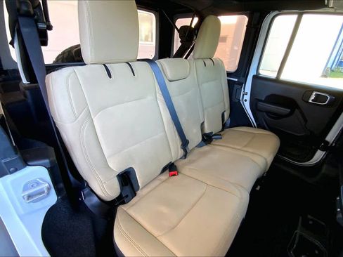 Used 2022 Jeep Wrangler Unlimited Sport image 20
