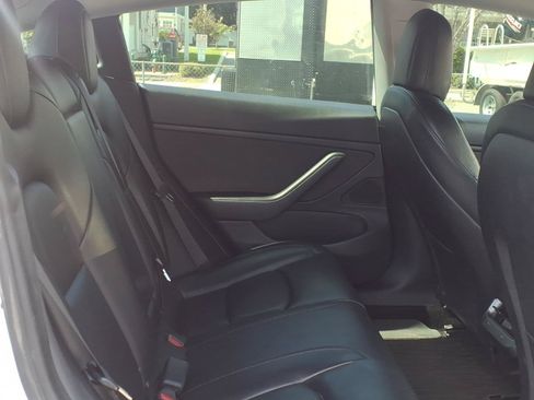 Used 2021 Tesla Model 3 Long Range AWD/4WD image 14