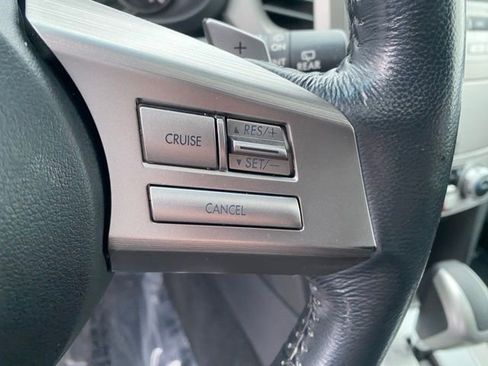 Used 2010 Subaru Outback 2.5i Premium image 18