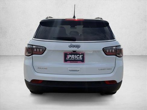 Used 2025 Jeep Compass Limited image 6