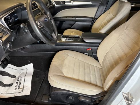 Used 2019 Ford Fusion S image 20