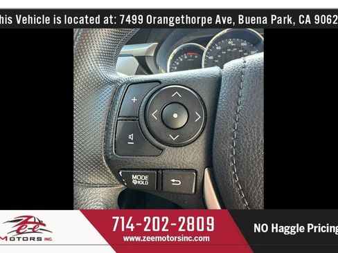 Used 2014 Toyota Corolla LE image 27