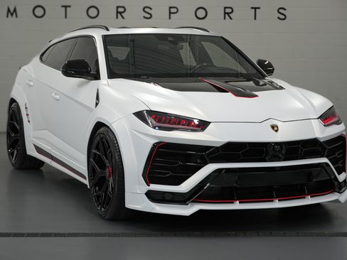 Used 2020 Lamborghini Urus AWD/4WD image 16