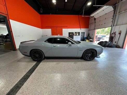 Used 2022 Dodge Challenger R/T w/ Plus Package image 2