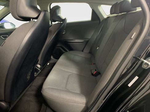 Used 2025 Kia K4 FWD image 28