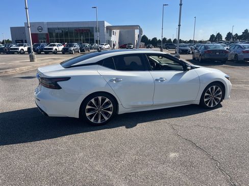 Used 2022 Nissan Maxima Platinum w/ Sport Mat Group image 5