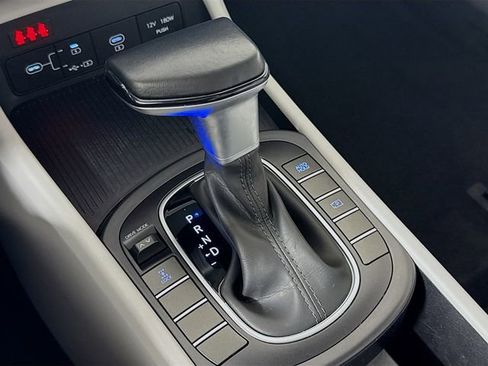 Certified 2024 Hyundai Kona SEL image 18