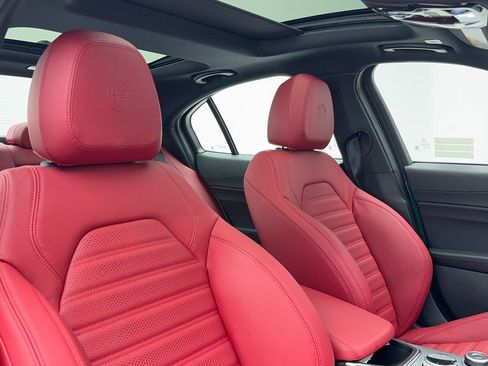 New 2025 Alfa Romeo Giulia image 42