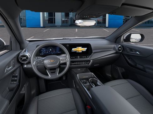 New 2026 Chevrolet Equinox LT w/ Convenience Package II image 39