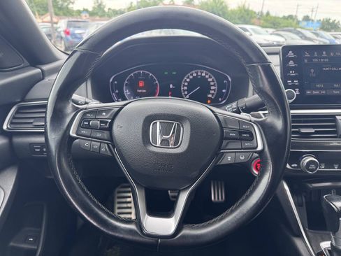 Used 2018 Honda Accord Sport image 23