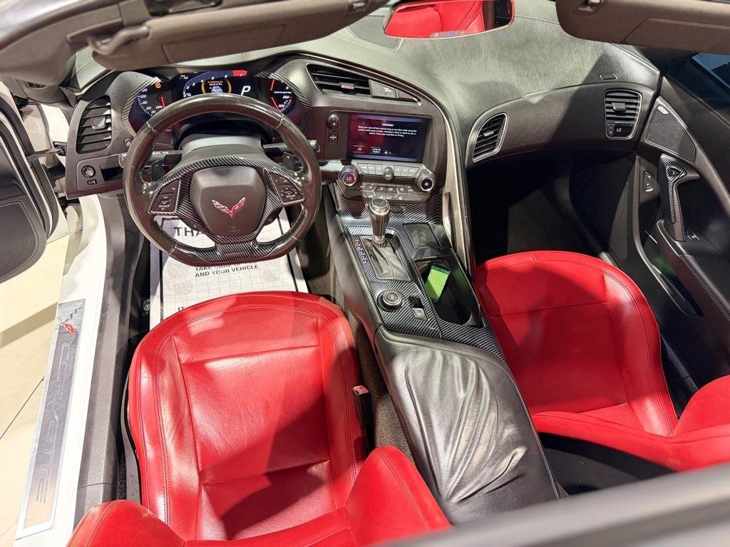 Used 2017 Chevrolet Corvette Stingray Coupe w/ 1LT RWD image 18