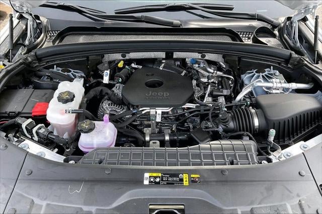 New 2026 Jeep Grand Cherokee Altitude AWD/4WD image 24