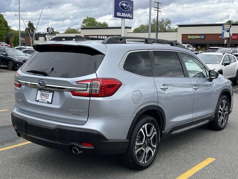 Used 2024 Subaru Ascent Limited w/ Technology Package AWD/4WD image 10