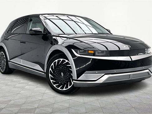 Used 2024 Hyundai Ioniq 5 Limited image 12