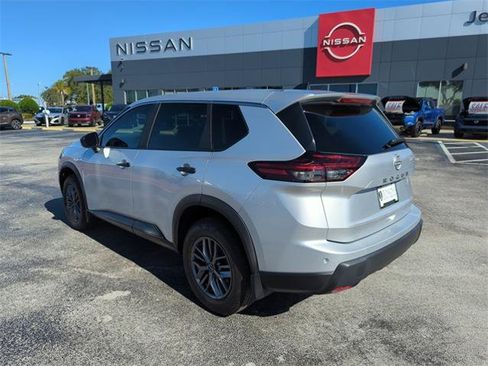 Certified 2025 Nissan Rogue S image 7