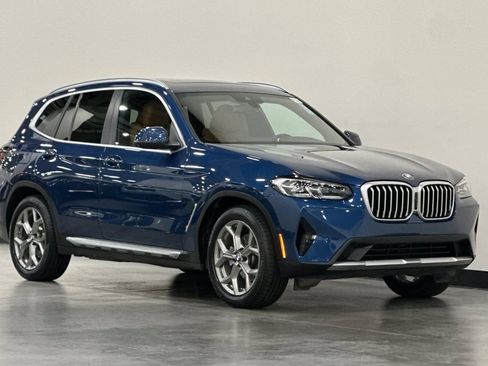 Used 2023 BMW X3 sDrive30i w/ Premium Package RWD image 2