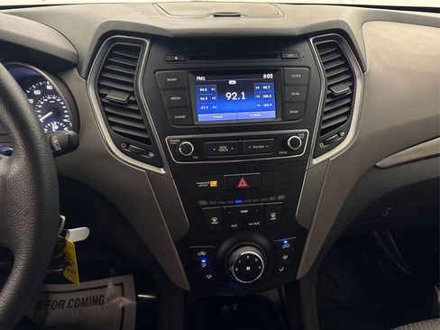 Used 2018 Hyundai Santa Fe Sport image 29